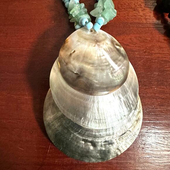 Beaded Necklace ASet of 3 Beachy Boho Choker Pendant Flower Shell Medallion Lot - Picture 3 of 11